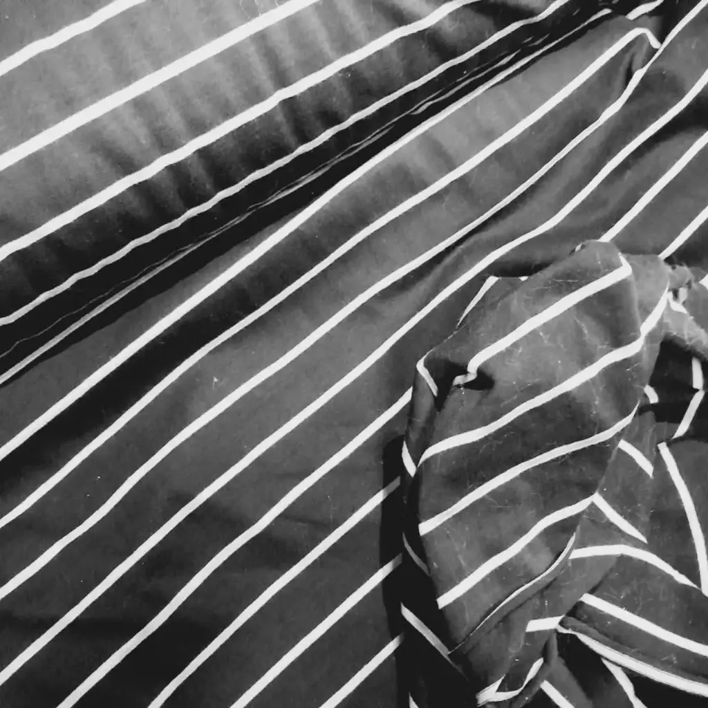 Jersey Rayado Negro y Blanco Tubular