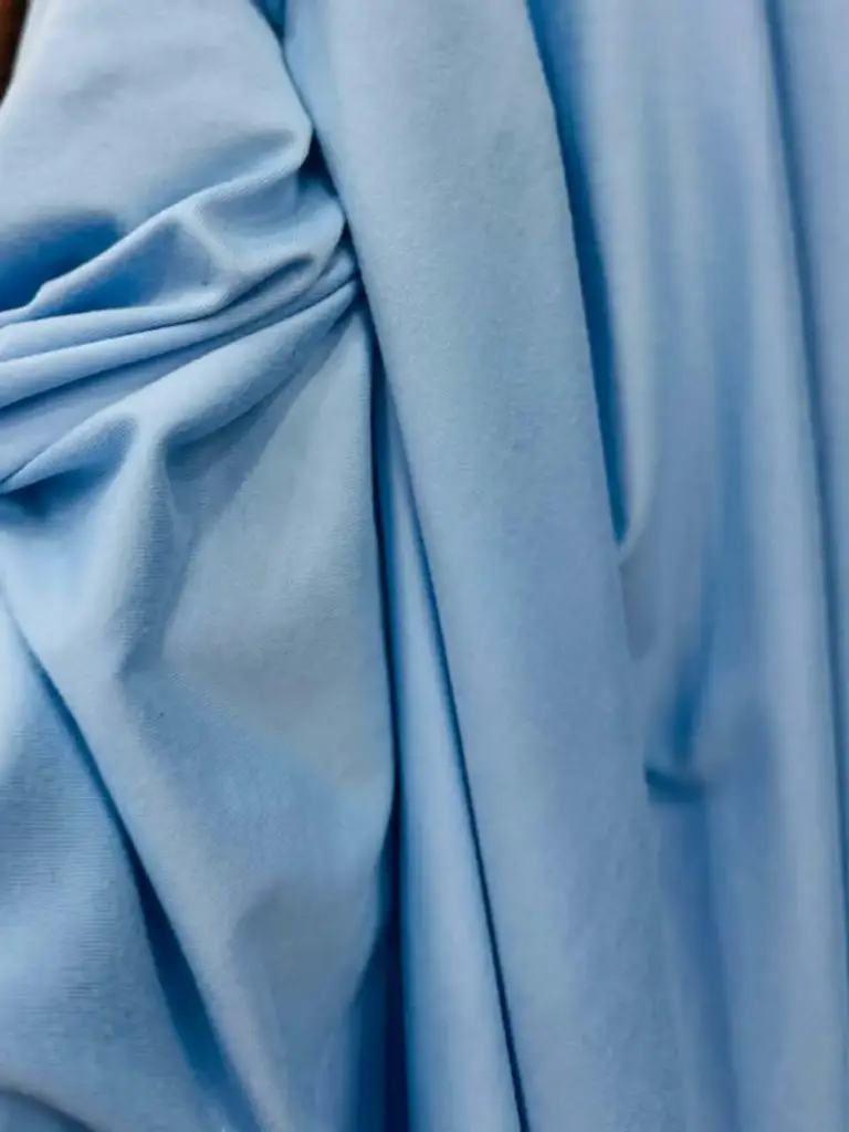 Modal Viscosa -Con Lycra- 1.5Mts Ancho Rinde 3.1Mts