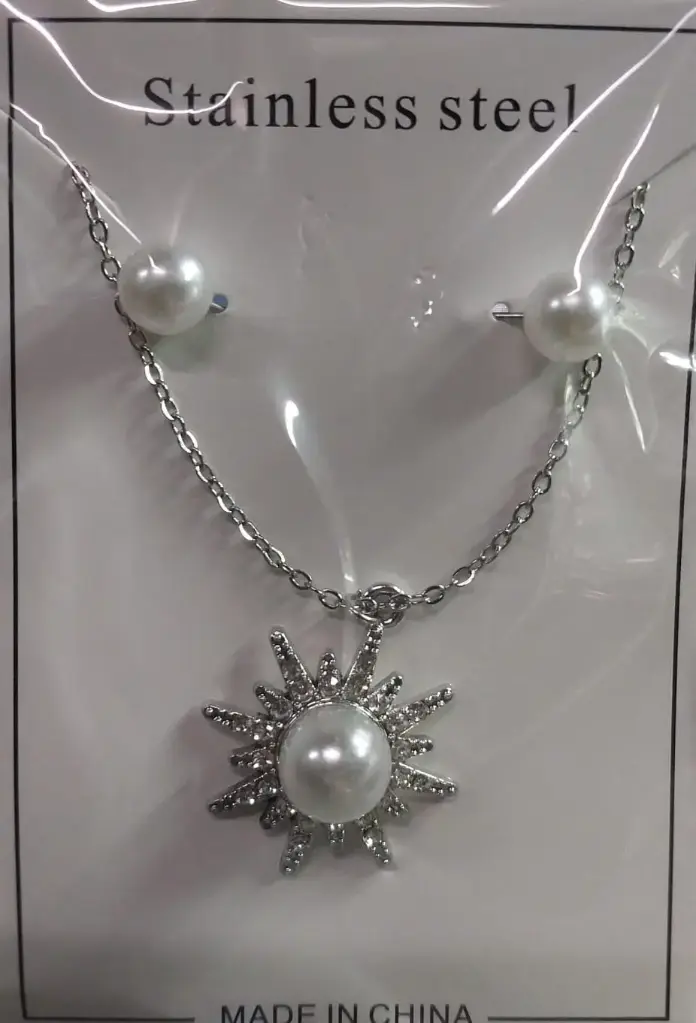 Collar Con Dije Y Aros