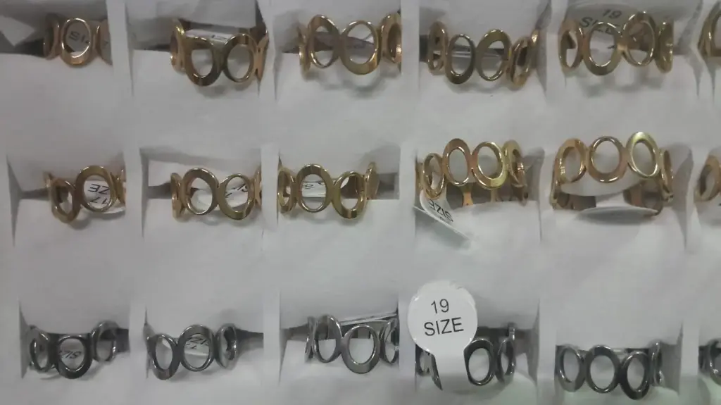 ANILLO CIRCULO DORADO/ PLATA 