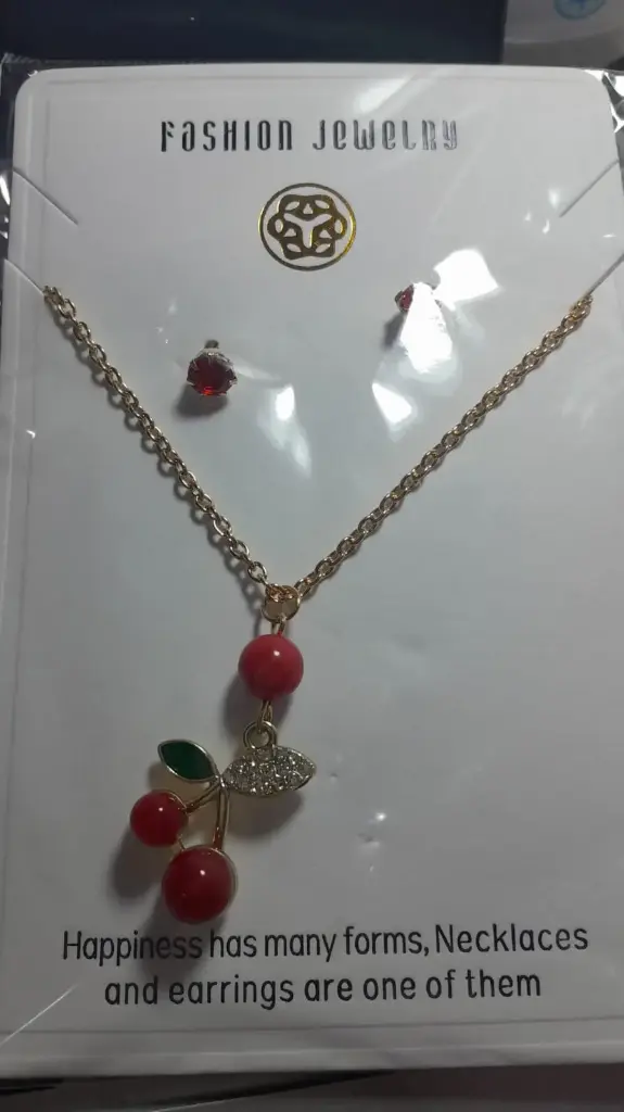 Collar Cereza + Aritos 