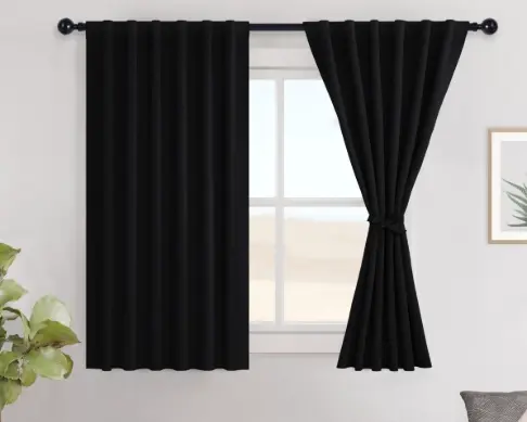 Cortina corta Dumoy 1.35 X 1.50MTS Negro