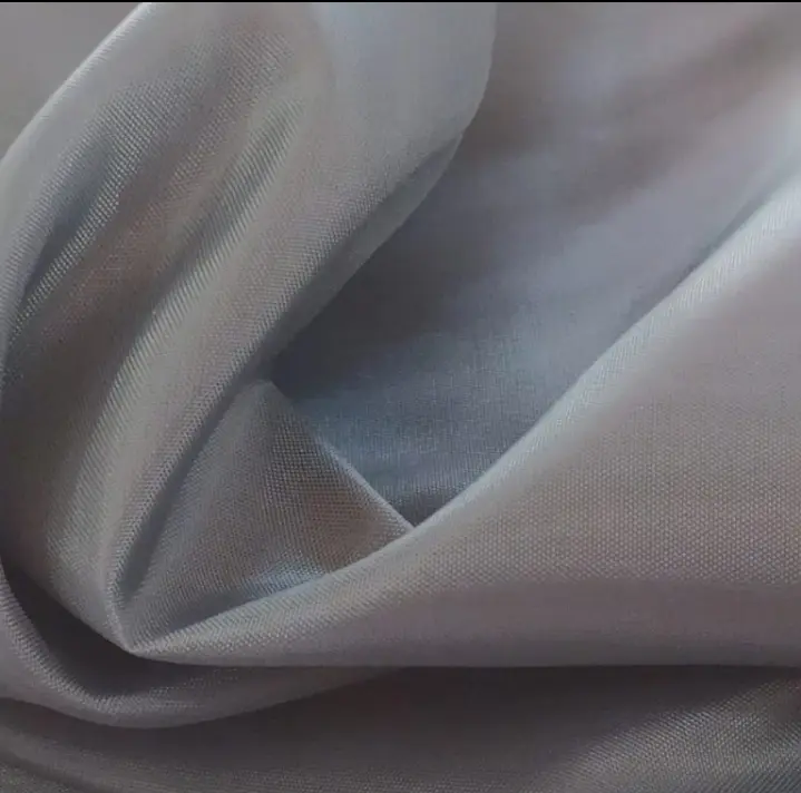 Tafeta Gris 