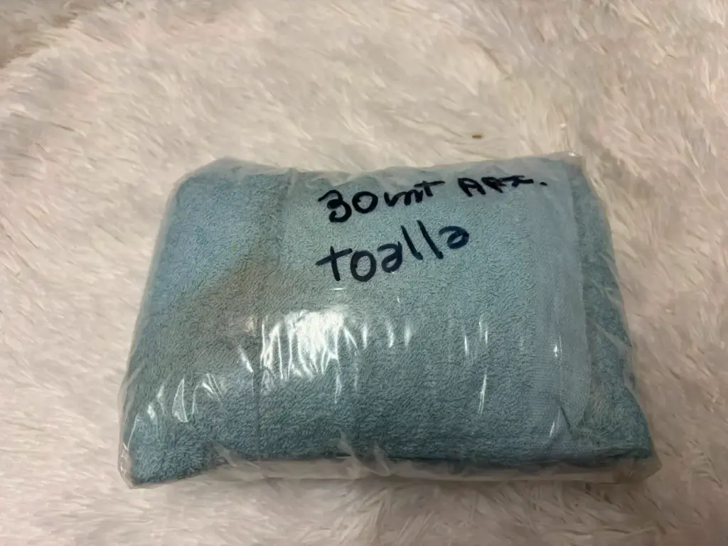 Retazo Toalla Algodon 0.30 x 1.50 ( Aprox)3900