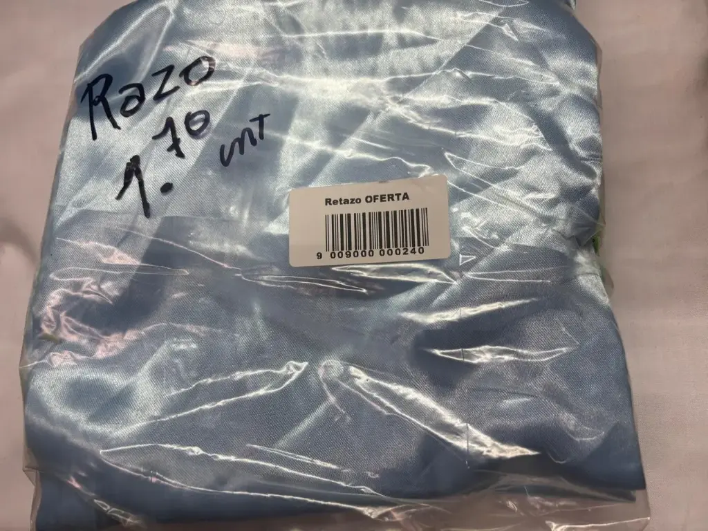 Retazo Raso 1.70 x 1.50 ( Aprox)