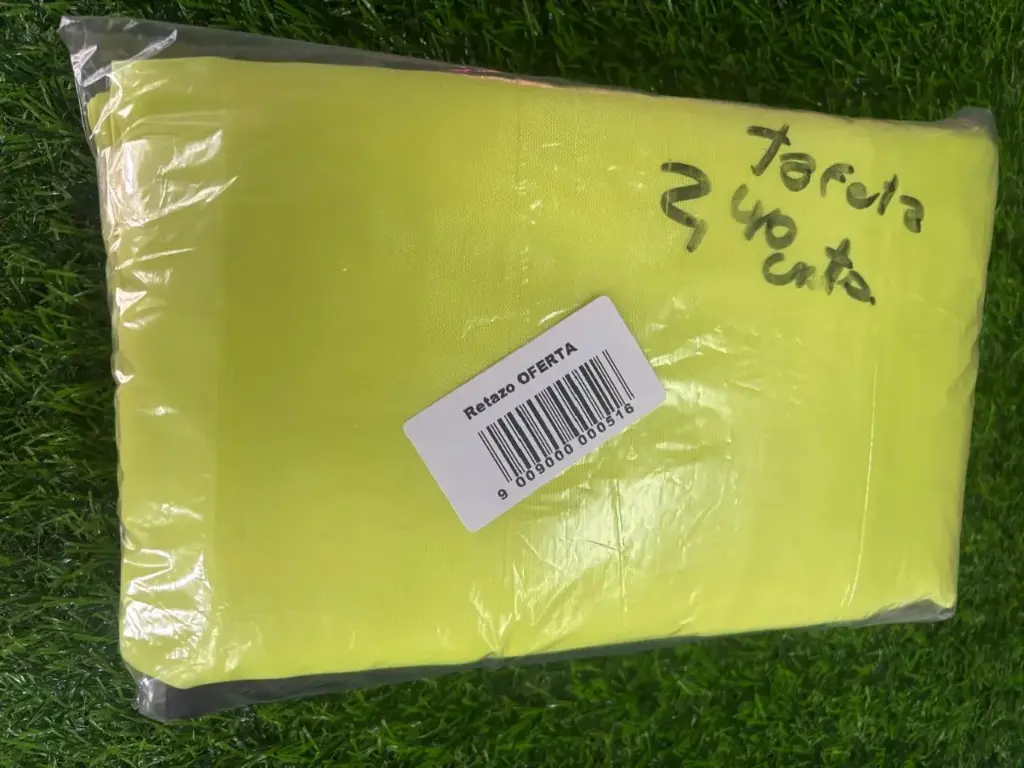 Retazo Tafeta 2.40 x 1.50 ( Aprox) 2400