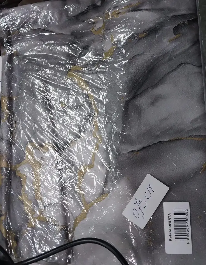 Retazo Cuerina 0.75 x 1.40 (Aprox) 3380