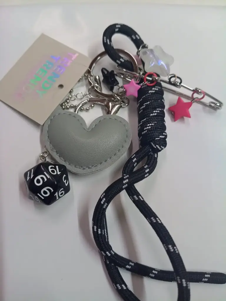 Llavero Trendy Corazon Gris