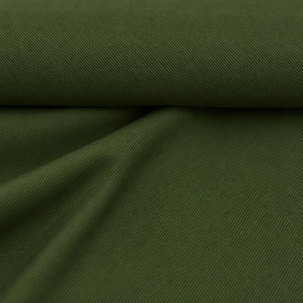 Gabardina Lisa Comun Verde Musgo 