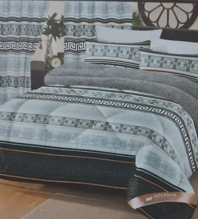 Acolchado 7 Piezas Goldsun (acol/sabana/ cortinas)