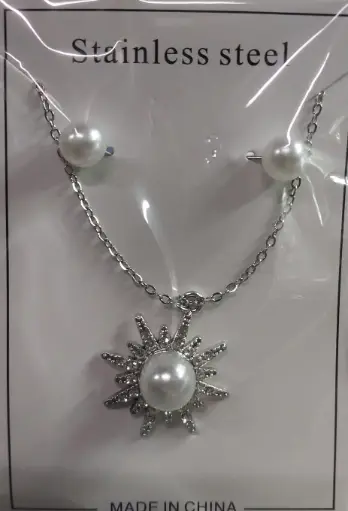 Collar Con Dije Y Aros