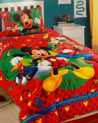 Acolchado Mickey + Sabanas + Cortinas